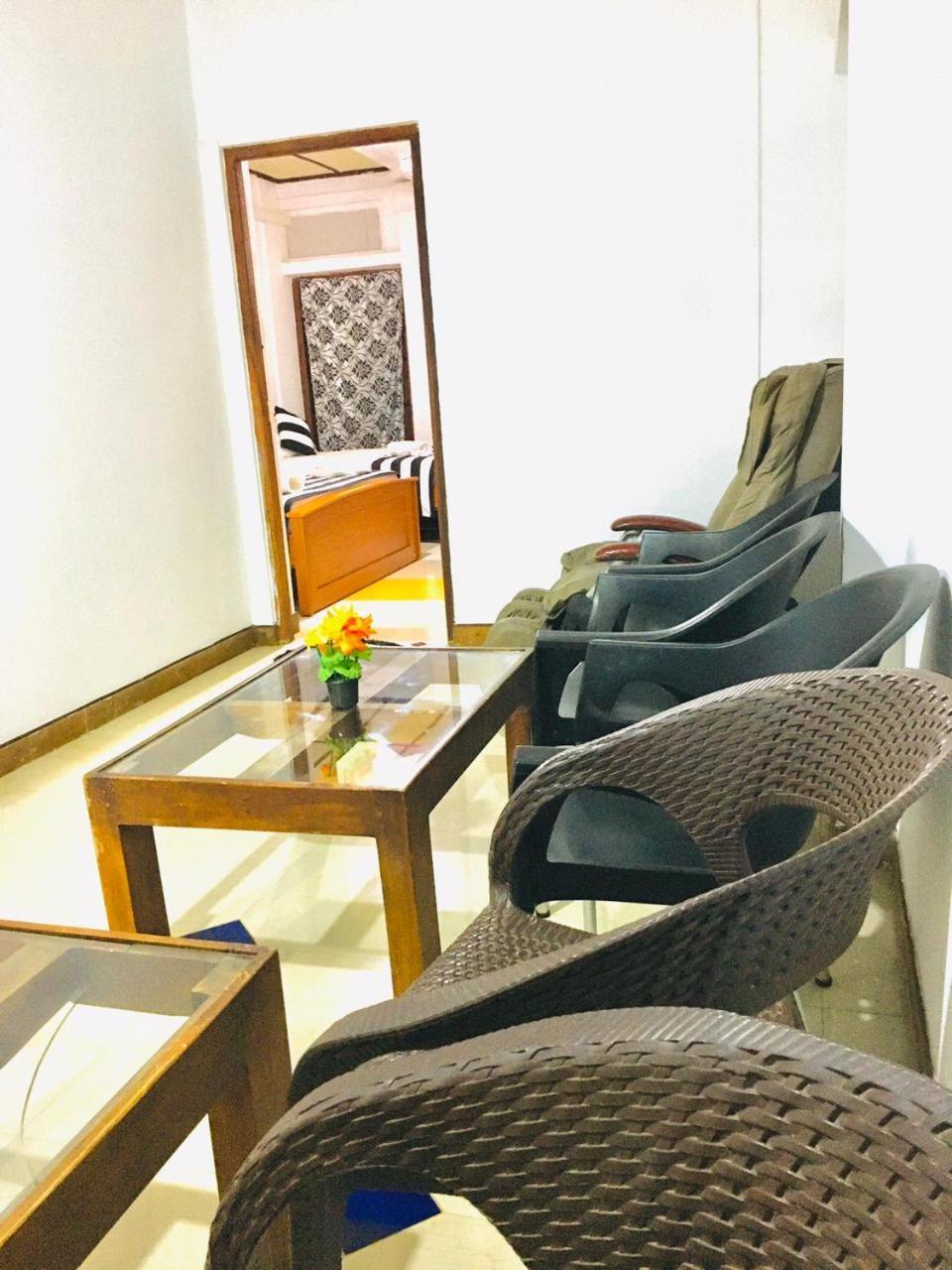 Aura City Hostel Anuradhapura Kültér fotó