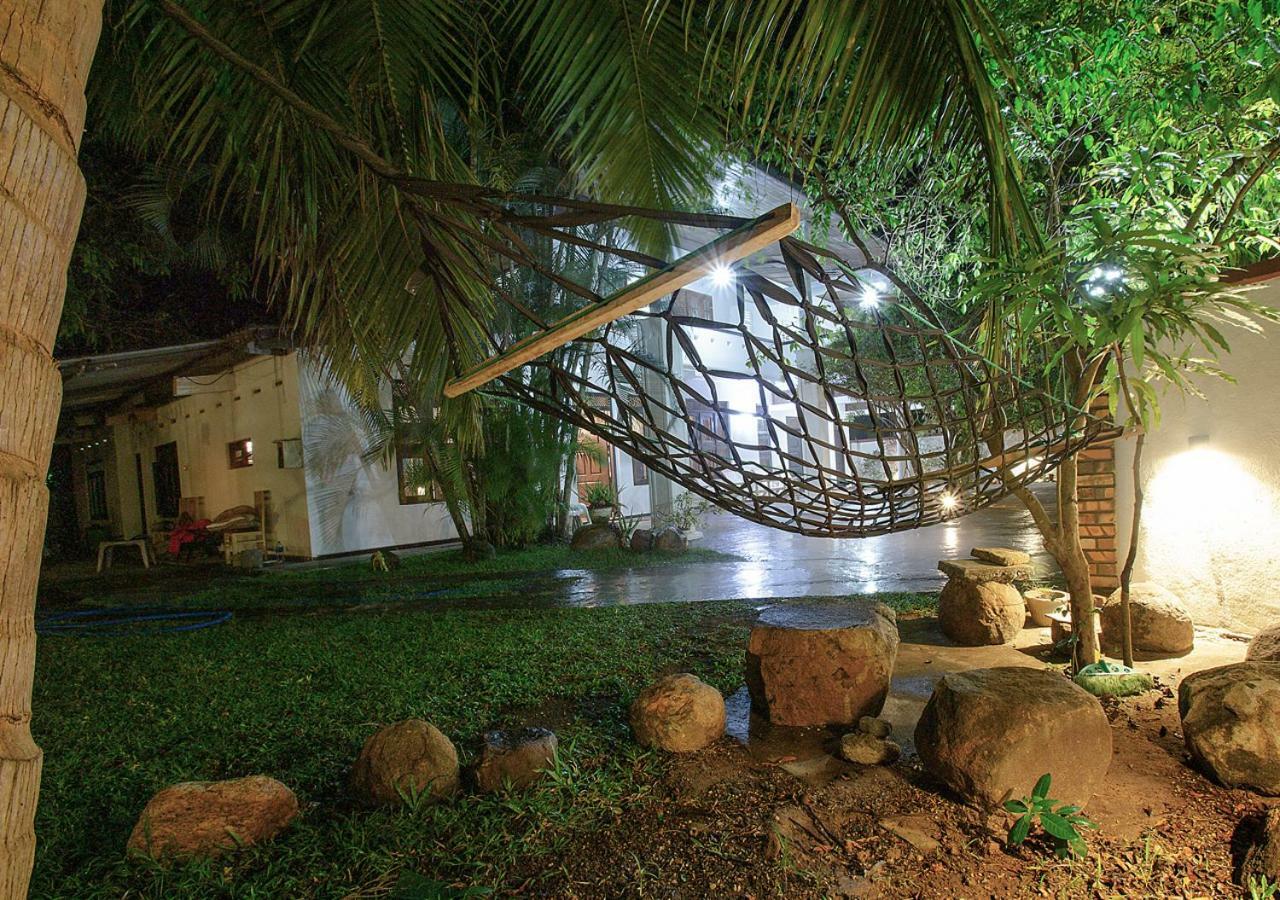 Aura City Hostel Anuradhapura Kültér fotó